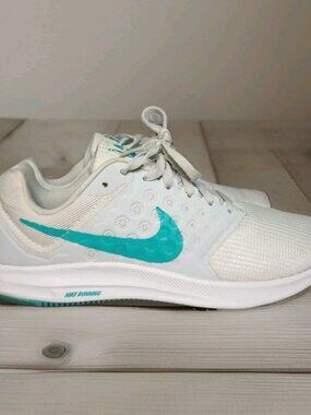 Nike Downshifter 9 Athletic Women's Size 8.5 Running Shoes White Gray Blue
